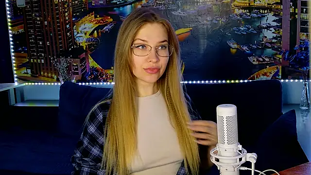 Snapshot of pusyavykusya chatting on 02-18-25, 12:17 pusyavykusya online show from 02-18-25, 12:17