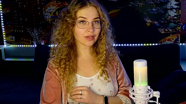 Snapshot of pusyavykusya chatting on 02-20-25, 07:41 pusyavykusya online show from 02-20-25, 07:41