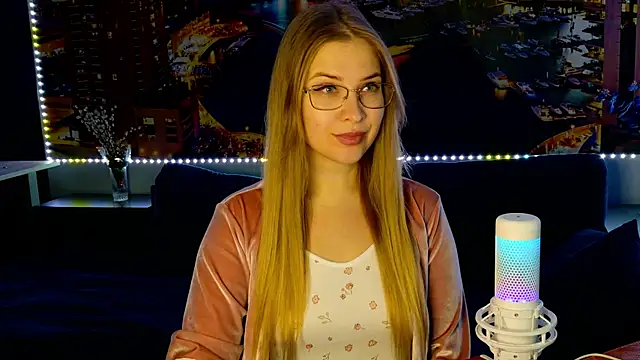 Snapshot of pusyavykusya chatting on 02-23-25, 08:00 pusyavykusya online show from 02-23-25, 08:00