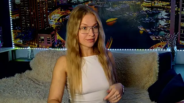 Snapshot of pusyavykusya chatting on 10-07-25, 10:34 pusyavykusya online show from 10-07-25, 10:34