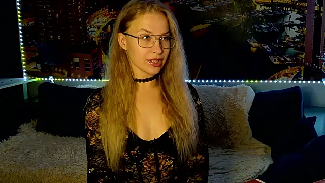 Snapshot of pusyavykusya chatting on 10-27-25, 08:24 pusyavykusya online show from 10-27-25, 08:24