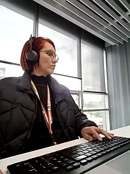 your red rose  online show from 01-30-25, 02:58