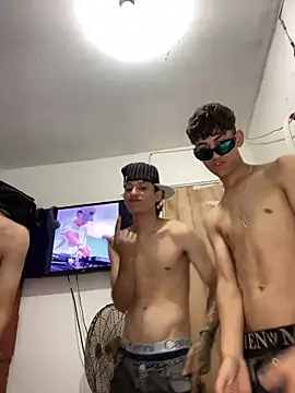 LatinBoysxxx online show from 01-20-25, 10:04