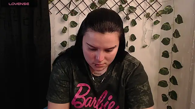 Snapshot of Nika_1_ chatting on 05-11-26, 11:57 Nika 1 online show from 05-11-26, 11:57