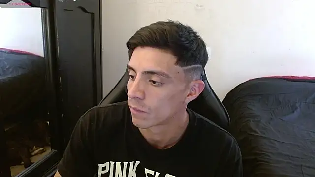 Snapshot of kv___xxx_ chatting on 09-12-25, 03:56 kv   xxx  online show from 09-12-25, 03:56