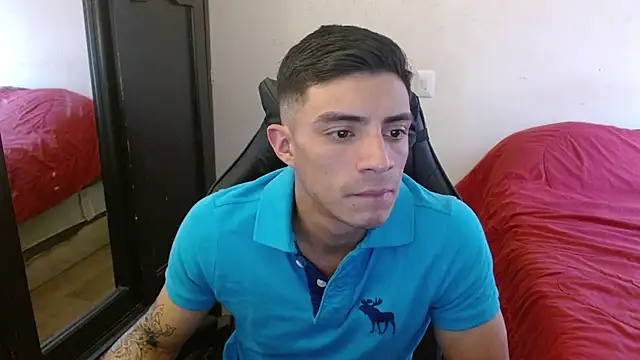 Snapshot of kv___xxx_ chatting on 10-03-25, 05:32 kv   xxx  online show from 10-03-25, 05:32