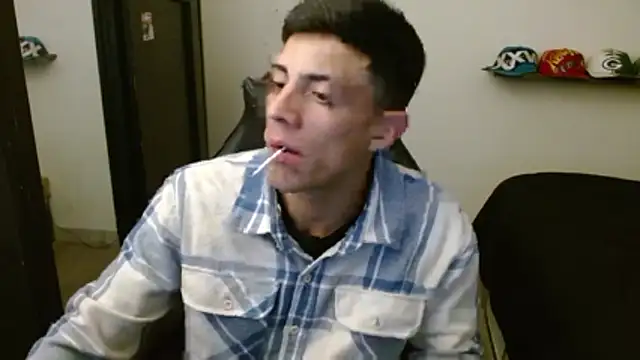 kv   xxx  online show from 12-14-25, 02:17