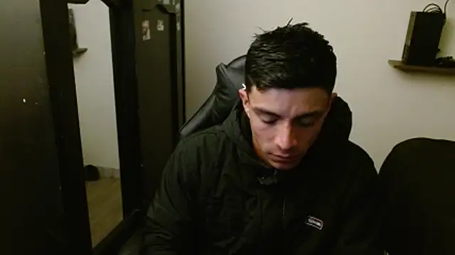 kv   xxx  online show from 02-08-26, 02:48