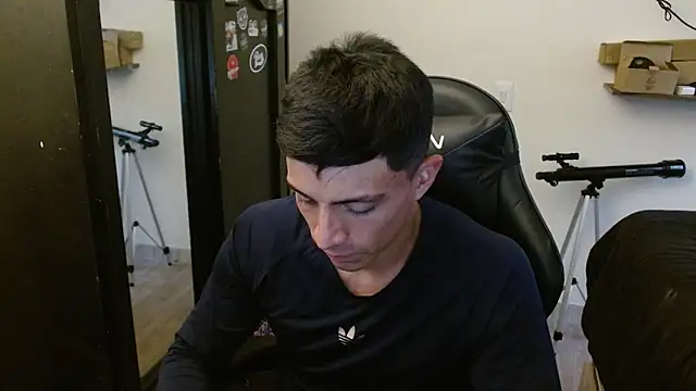 kv   xxx  online show from 04-20-26, 10:33