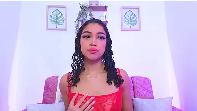 Snapshot of Sara_Jhonson chatting on 12-01-24, 10:53 Sara Jhonson online show from 12-01-24, 10:53