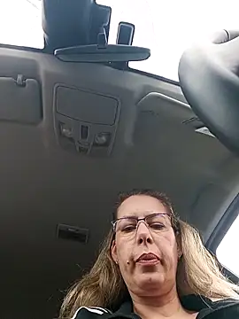 Snapshot of uber_babe chatting on 02-02-26, 11:42 uber babe online show from 02-02-26, 11:42