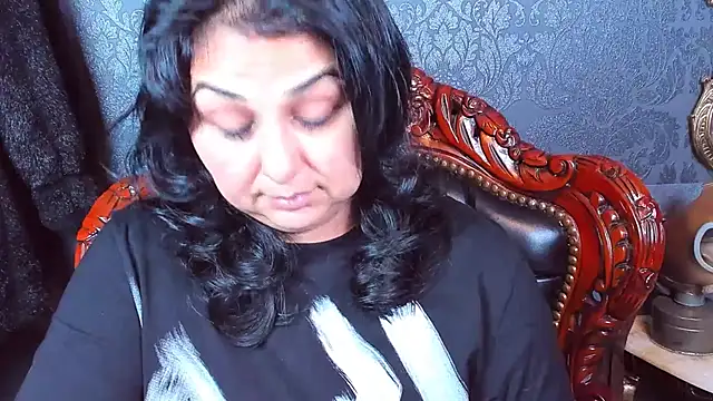 SelenaNoctis online show from 11-28-25, 07:33