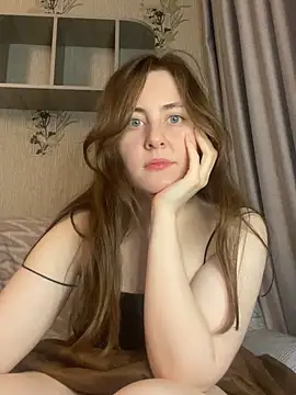 Snapshot of Topvi_ chatting on 02-13-25, 03:56 Topvi  online show from 02-13-25, 03:56