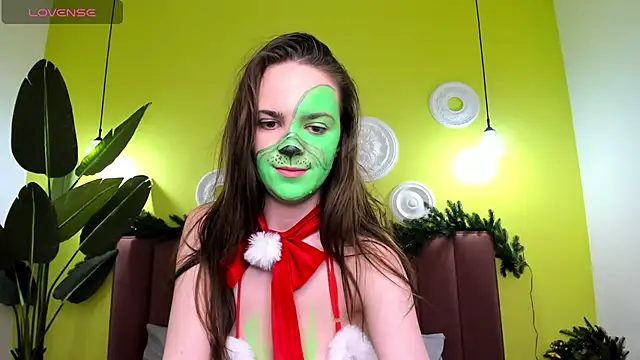 Snapshot of Selena_Cutiee chatting on 12-26-24, 07:56 Selena Cutiee online show from 12-26-24, 07:56