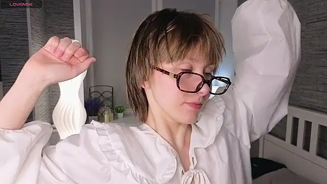 EthalBuffkin online show from 04-10-26, 07:18