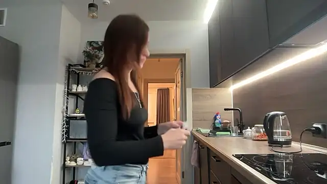 Snapshot of jainesummer chatting on 12-18-25, 08:09 jainesummer online show from 12-18-25, 08:09