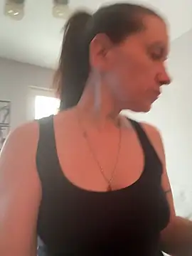 Snapshot of jainesummer chatting on 02-26-26, 06:12 jainesummer online show from 02-26-26, 06:12