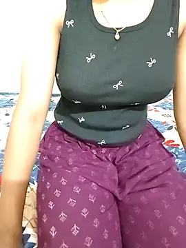 Snapshot of Ammualagitamil chatting on 10-07-25, 06:05 Ammualagitamil online show from 10-07-25, 06:05