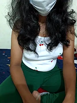 Snapshot of Ammualagitamil chatting on 10-15-25, 05:13 Ammualagitamil online show from 10-15-25, 05:13