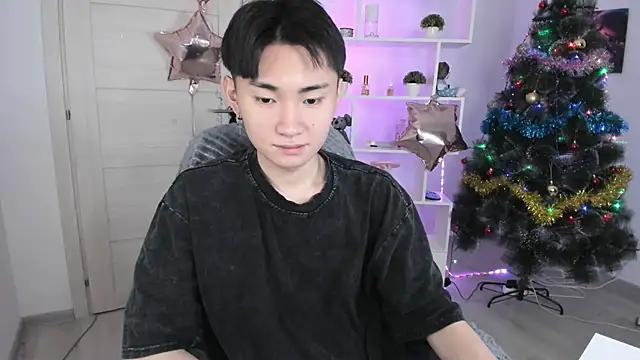 Snapshot of Miram_Yu chatting on 12-26-24, 08:42 Miram Yu online show from 12-26-24, 08:42