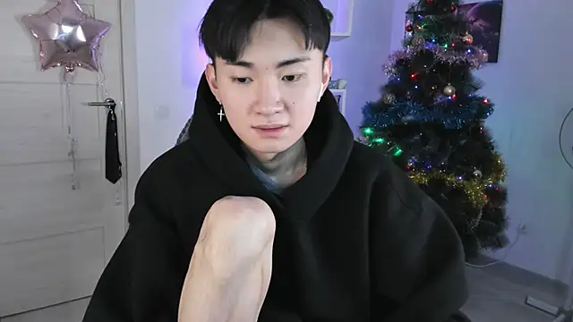 Snapshot of Miram_Yu chatting on 12-30-24, 11:17 Miram Yu online show from 12-30-24, 11:17