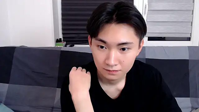 Snapshot of Miram_Yu chatting on 01-13-25, 12:09 Miram Yu online show from 01-13-25, 12:09