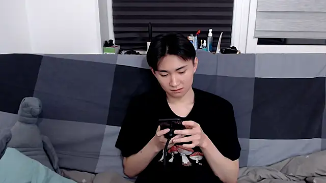 Snapshot of Miram_Yu chatting on 01-13-25, 11:49 Miram Yu online show from 01-13-25, 11:49