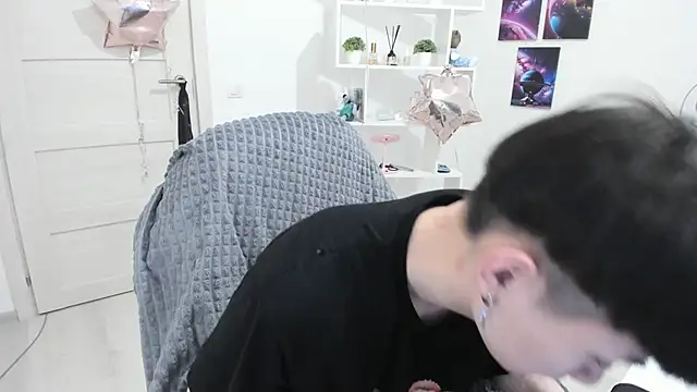 Snapshot of Miram_Yu chatting on 02-18-25, 04:37 Miram Yu online show from 02-18-25, 04:37