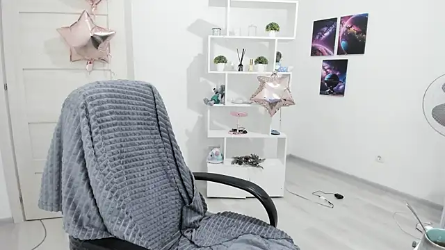 Snapshot of Miram_Yu chatting on 03-12-25, 02:30 Miram Yu online show from 03-12-25, 02:30