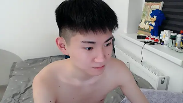 Snapshot of Miram_Yu chatting on 05-12-26, 09:34 Miram Yu online show from 05-12-26, 09:34