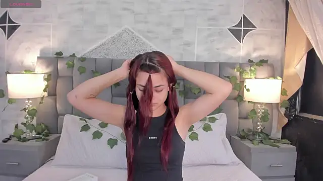 HannaRhodes online show from 01-27-25, 01:09