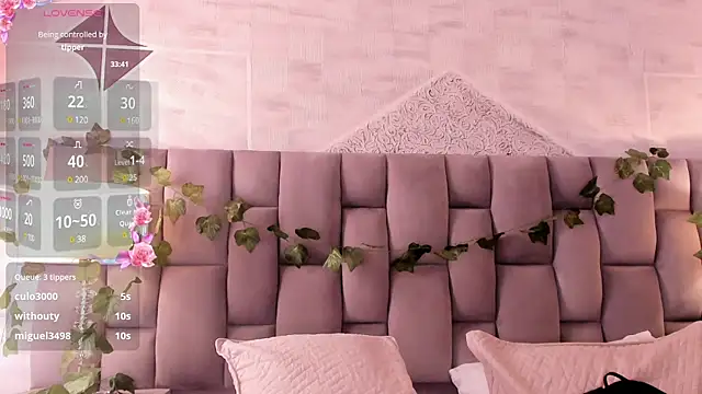 HannaRhodes online show from 01-30-25, 07:37