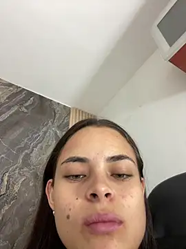 HannaRhodes online show from 10-28-25, 02:20