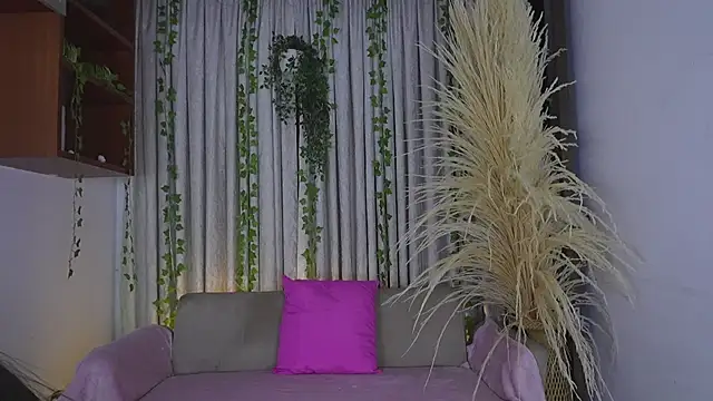 HannaRhodes online show from 03-19-26, 02:48