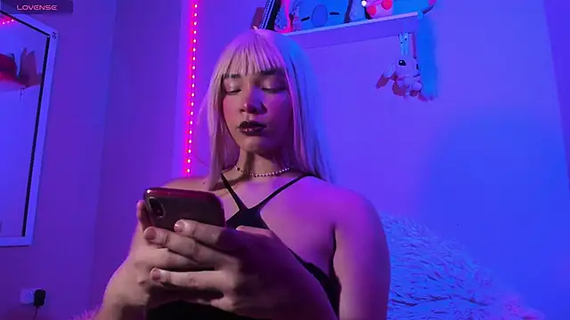 MadelineBenet online show from 02-06-25, 02:22