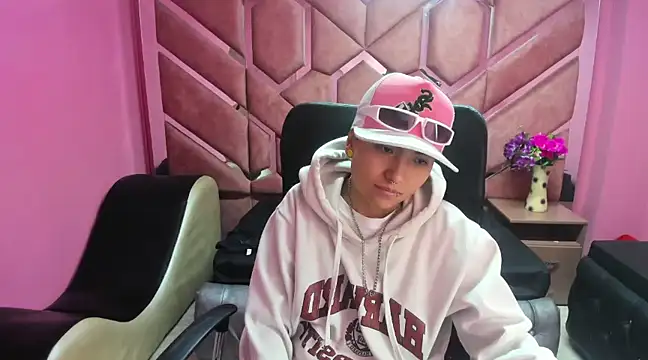 Im Mathias online show from 01-21-25, 06:43