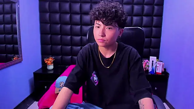 Im Mathias online show from 10-25-25, 04:20