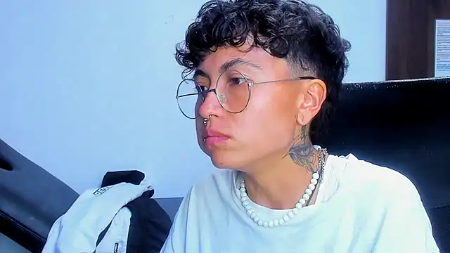 Snapshot of Im_Mathias chatting on 02-17-26, 03:36 Im Mathias online show from 02-17-26, 03:36