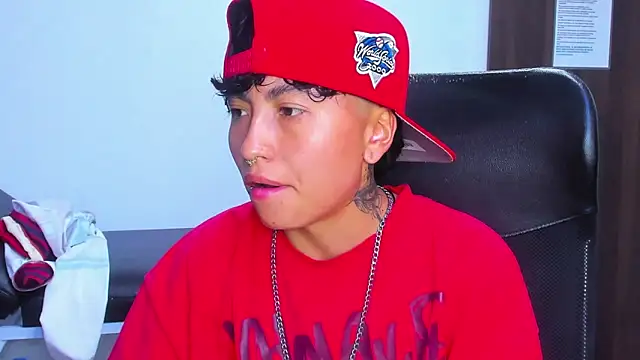 Snapshot of Im_Mathias chatting on 02-19-26, 01:23 Im Mathias online show from 02-19-26, 01:23