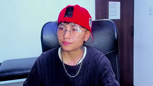 Snapshot of Im_Mathias chatting on 02-21-26, 12:55 Im Mathias online show from 02-21-26, 12:55