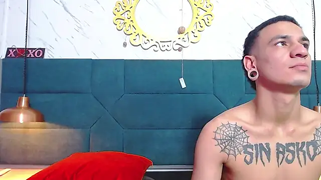 Snapshot of salome_daniel chatting on 03-09-25, 07:37 salome daniel online show from 03-09-25, 07:37
