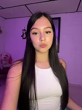 Snapshot of kanne_mia chatting on 03-22-25, 12:49 kanne mia online show from 03-22-25, 12:49