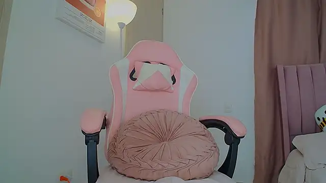 emmily forev3r online show from 10-13-25, 07:58