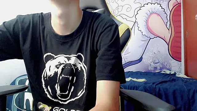 Snapshot of johnny_cagee chatting on 12-20-24, 05:04 johnny cagee online show from 12-20-24, 05:04