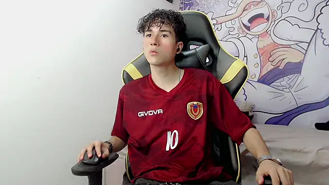 Snapshot of johnny_cagee chatting on 01-12-25, 11:26 johnny cagee online show from 01-12-25, 11:26