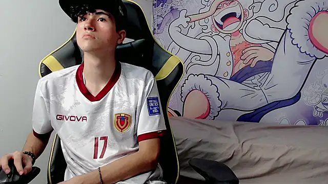 Snapshot of johnny_cagee chatting on 01-18-25, 07:49 johnny cagee online show from 01-18-25, 07:49