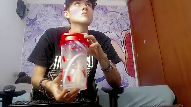 Snapshot of johnny_cagee chatting on 02-01-25, 04:14 johnny cagee online show from 02-01-25, 04:14