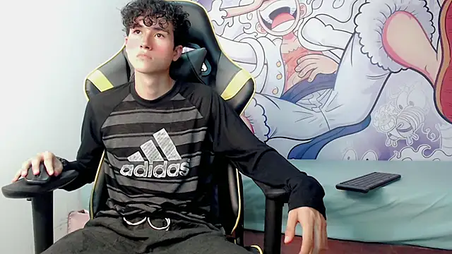 Snapshot of johnny_cagee chatting on 02-05-25, 03:55 johnny cagee online show from 02-05-25, 03:55