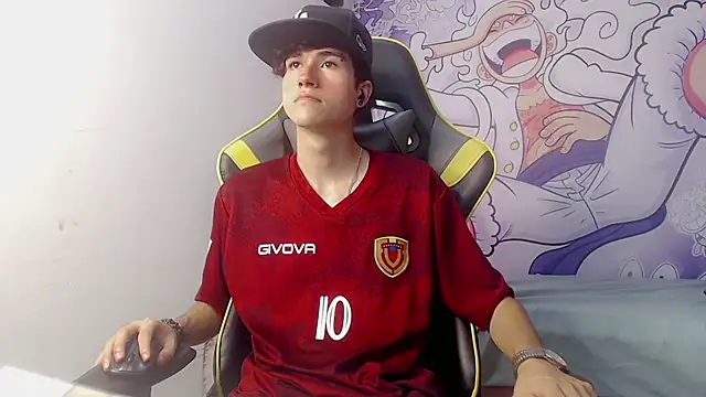 Snapshot of johnny_cagee chatting on 02-06-25, 03:16 johnny cagee online show from 02-06-25, 03:16