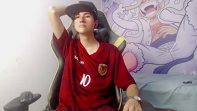 Snapshot of johnny_cagee chatting on 02-06-25, 06:18 johnny cagee online show from 02-06-25, 06:18